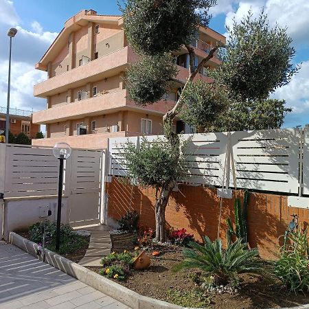 Touch&Go - Stanza Privata Con Servizi Ciampino Dış mekan fotoğraf